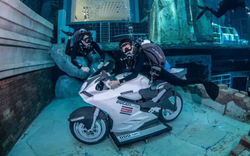 Deep-Dive-Dubai-1
